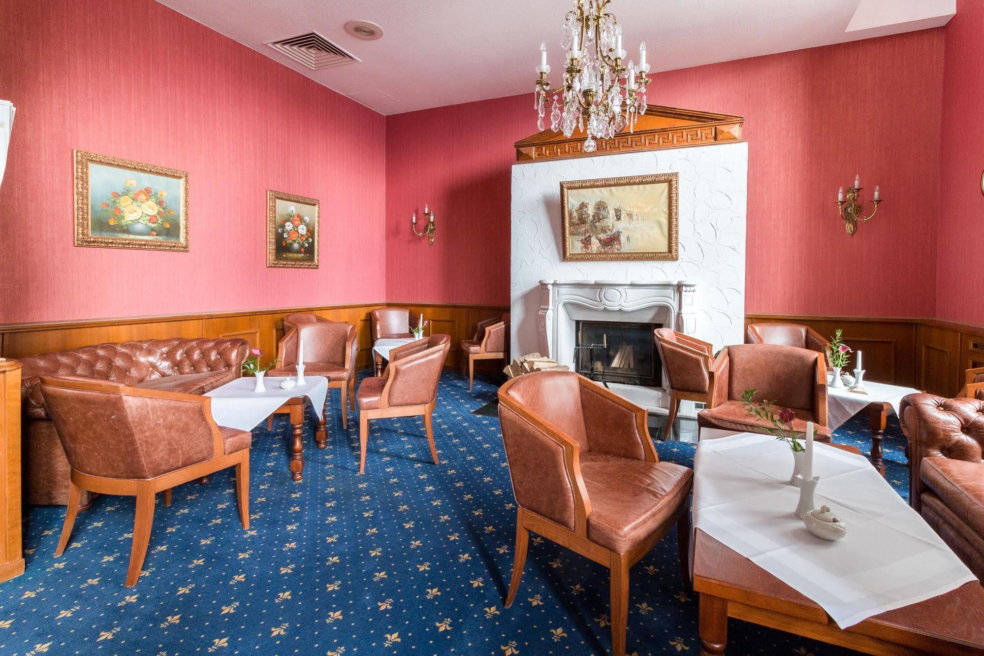 Seehotel Schloss Klink Kültér fotó
