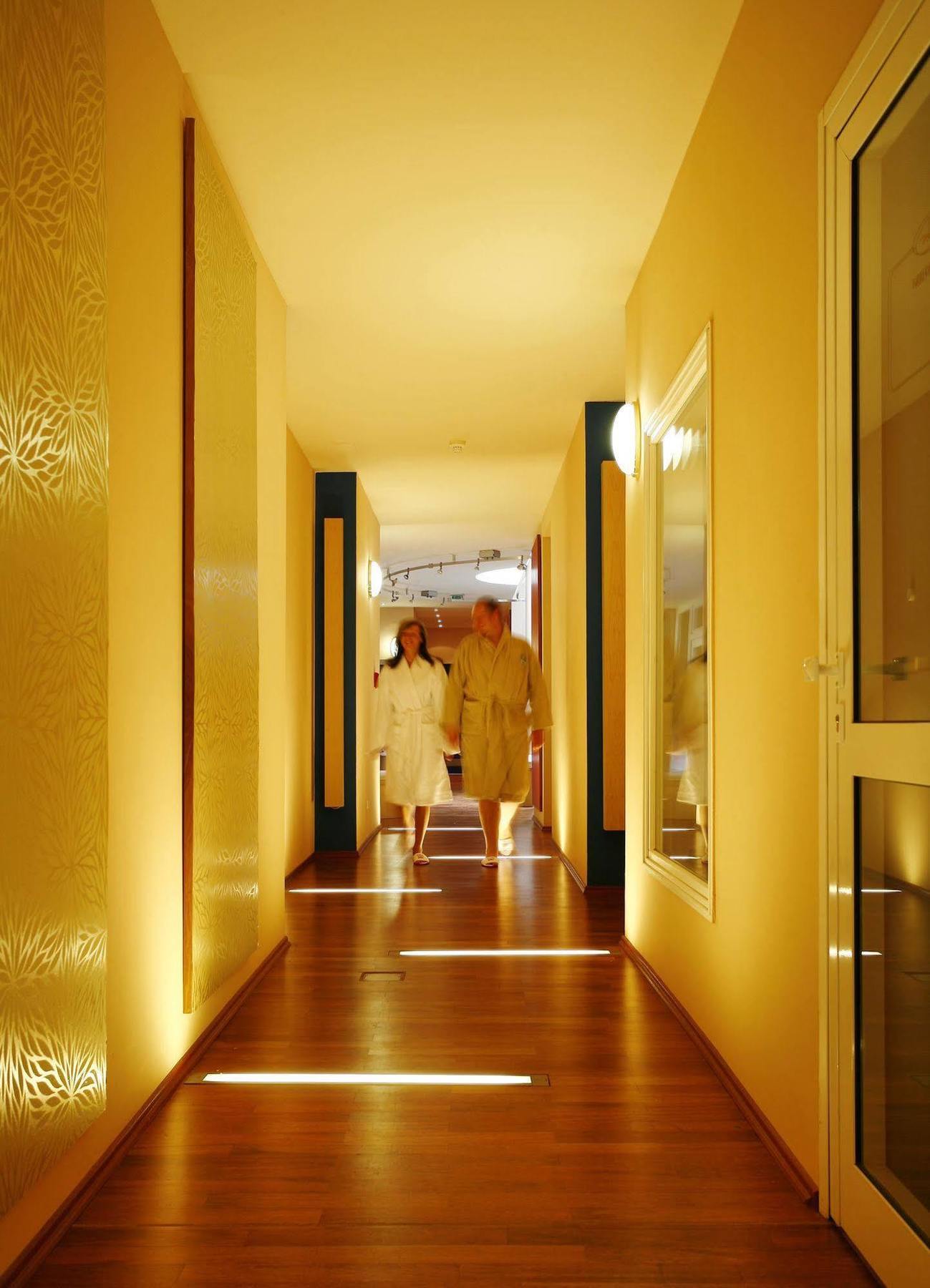 Seehotel Schloss Klink Kültér fotó