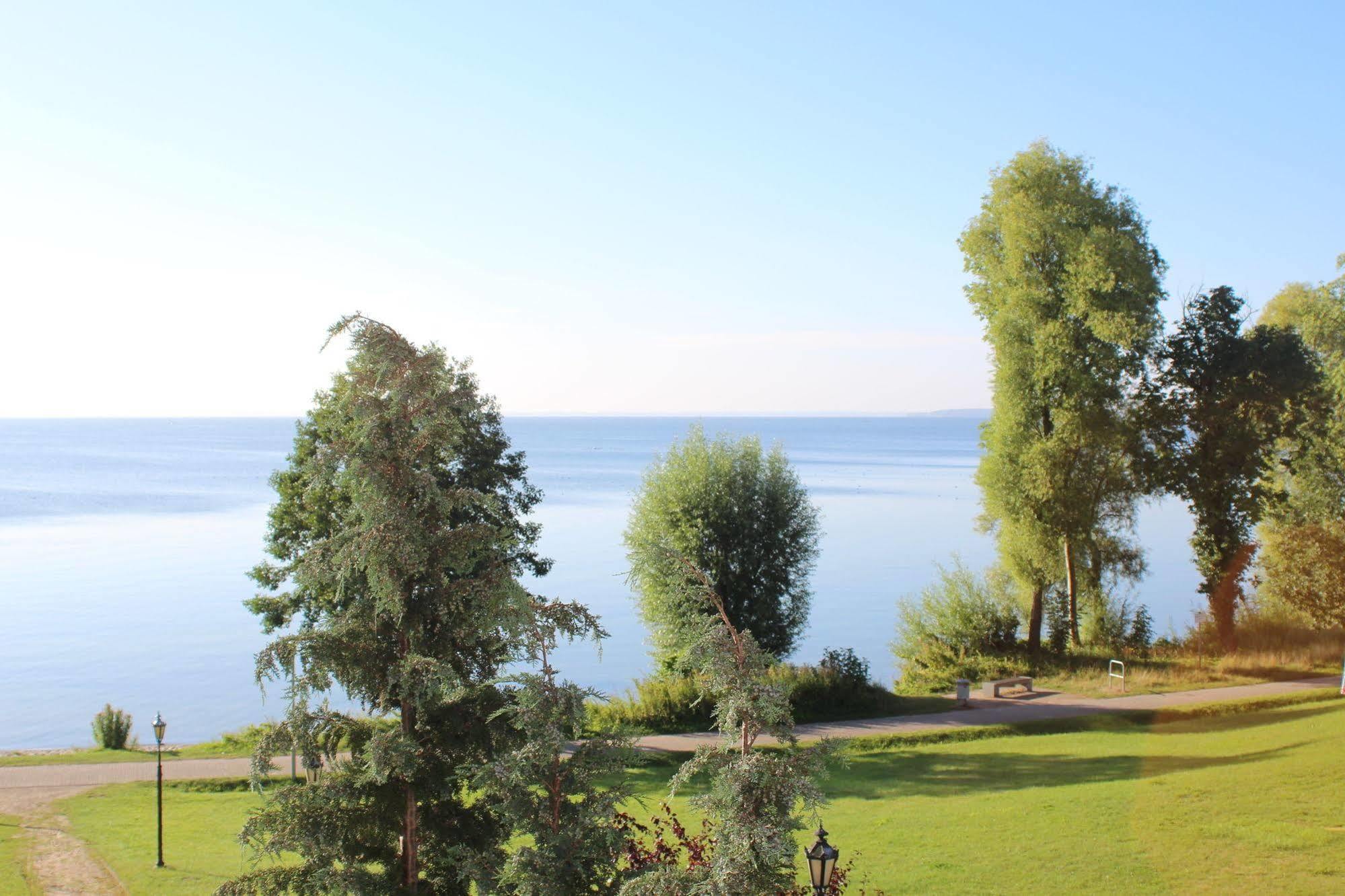 Seehotel Schloss Klink Kültér fotó